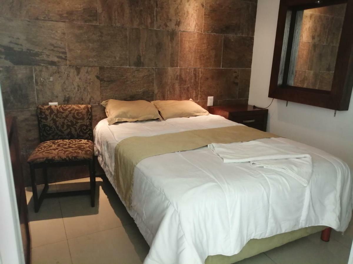 Pule Pule Hostal Boutique Guadalajara Zewnętrze zdjęcie