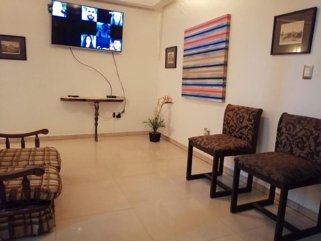 Pule Pule Hostal Boutique Guadalajara Zewnętrze zdjęcie